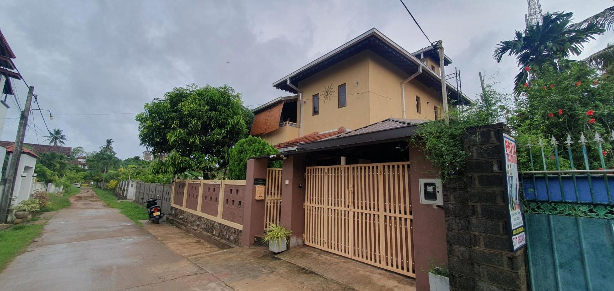 Aneta Private Home Негомбо Екстериор снимка